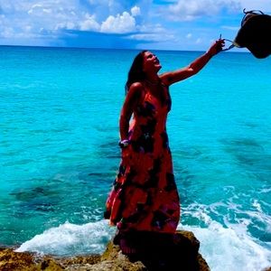 Meet your Posher, Joy